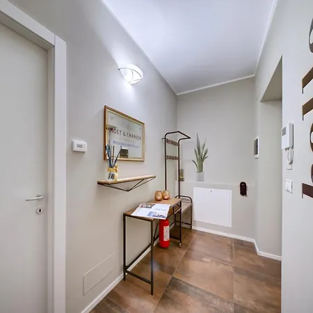 Daire Sky Loft Nuovissimo Vicinanze Metro